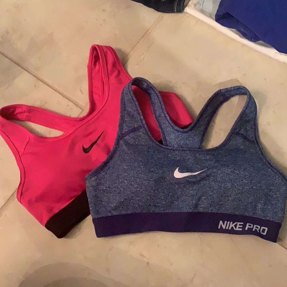 Nike sports bra bundle